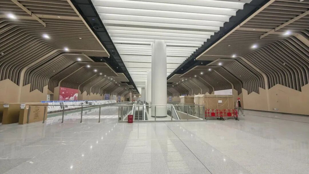Guangzhou-Shenzhen Intercity Railway (Shenzhen Airport–Qianhai Section)
